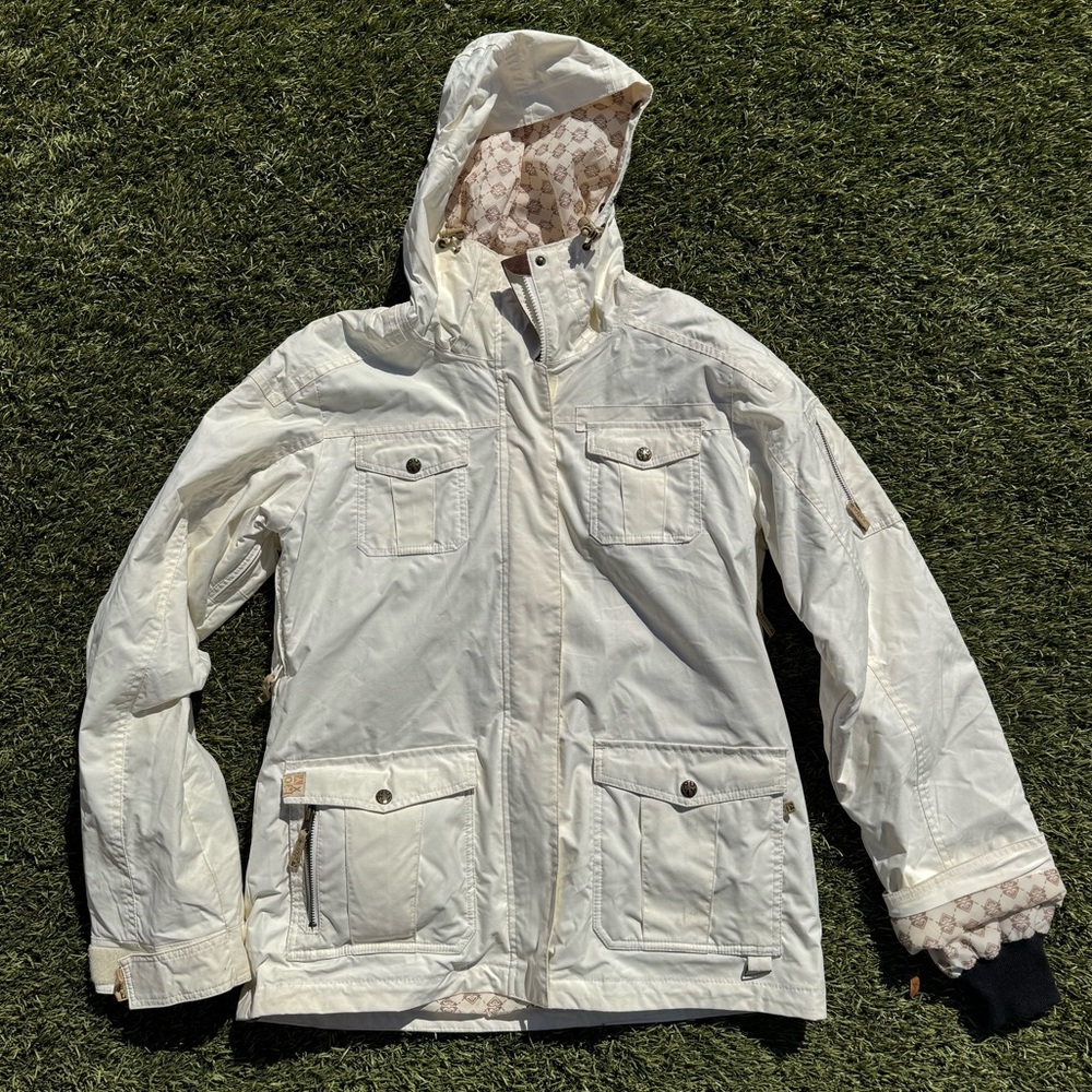 Roxy women’s snow jacket, size medium